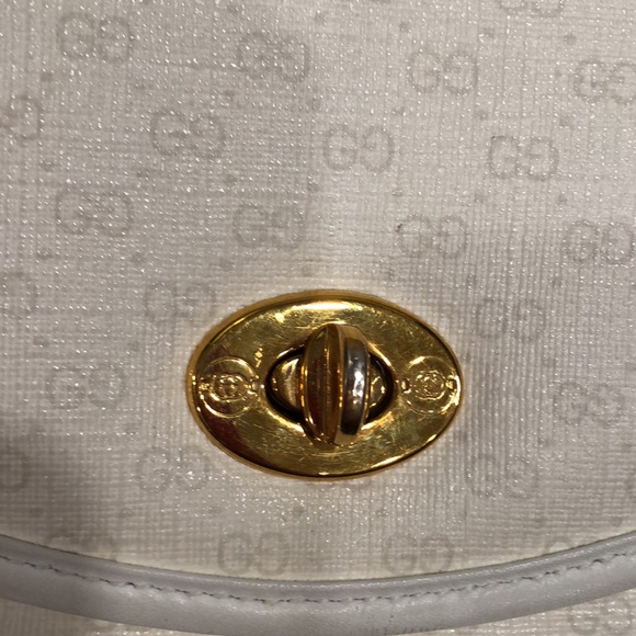 Gucci White and Cream Vintage Purse - Picture 7 of 16